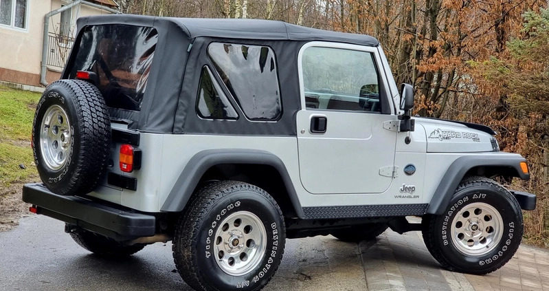 Jeep Wrangler cena 72600 przebieg: 223000, rok produkcji 2004 z Dynów małe 742